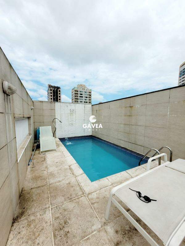 Casa para aluguel no Embaré: 