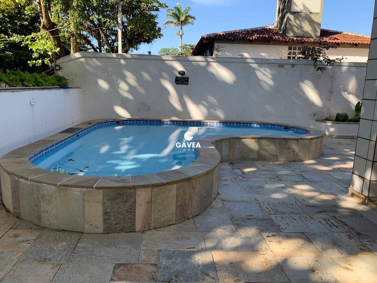 Apartamento à venda no Enseada: Piscina Infantil