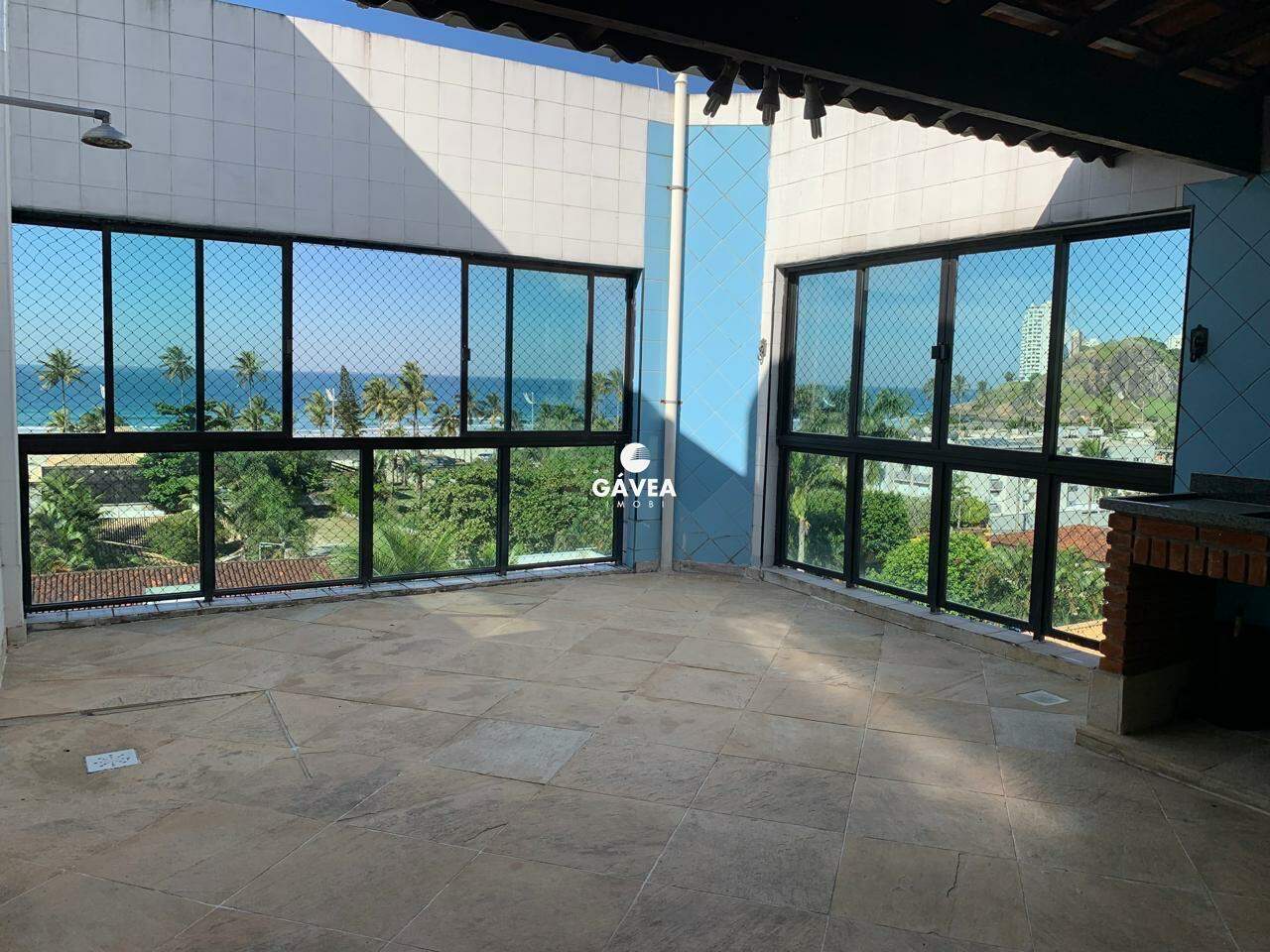 Apartamento à venda no Enseada: Andar Superior