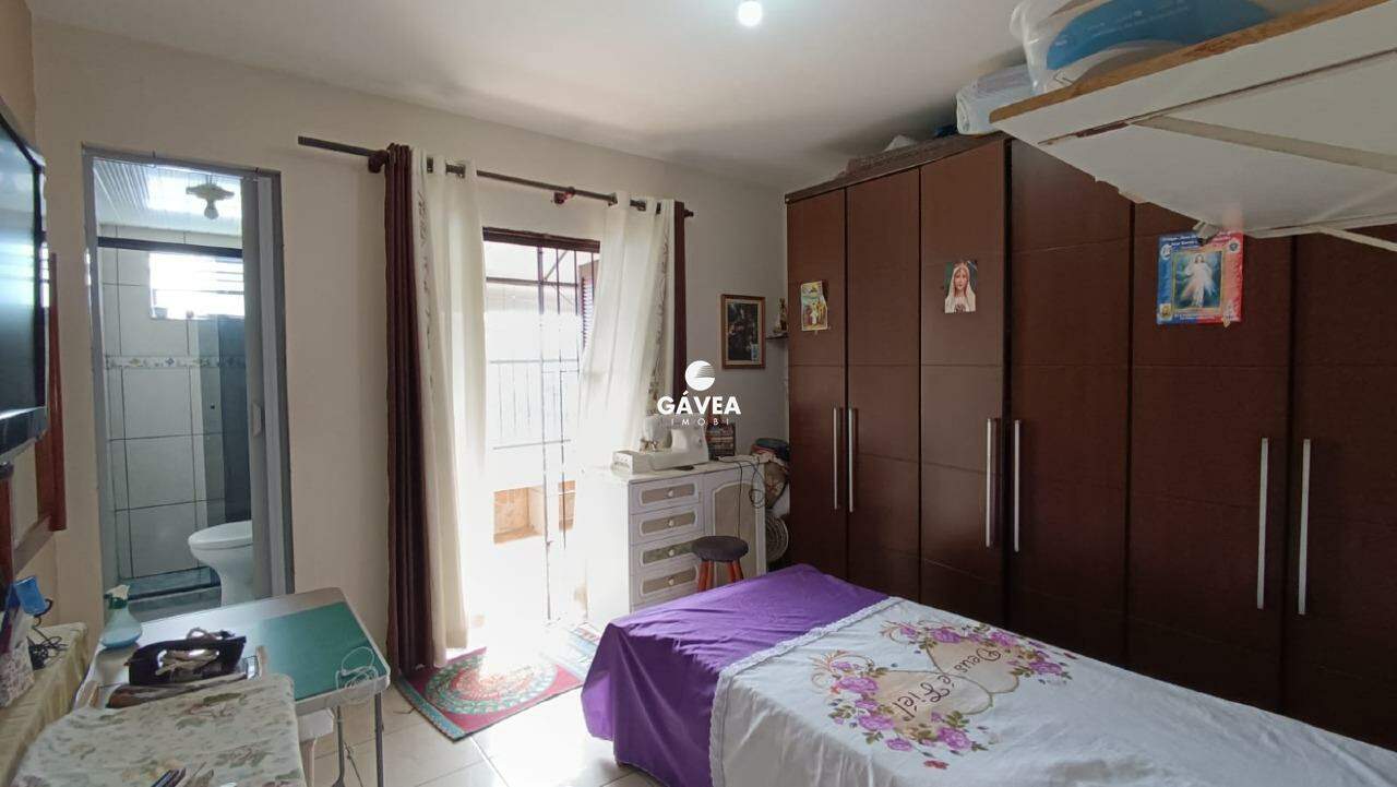 Sobrado à venda no Parque Bitaru: 