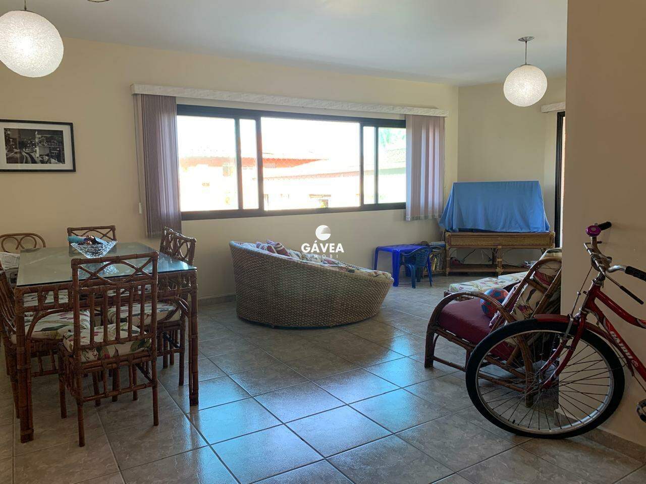 Apartamento à venda no Enseada: 