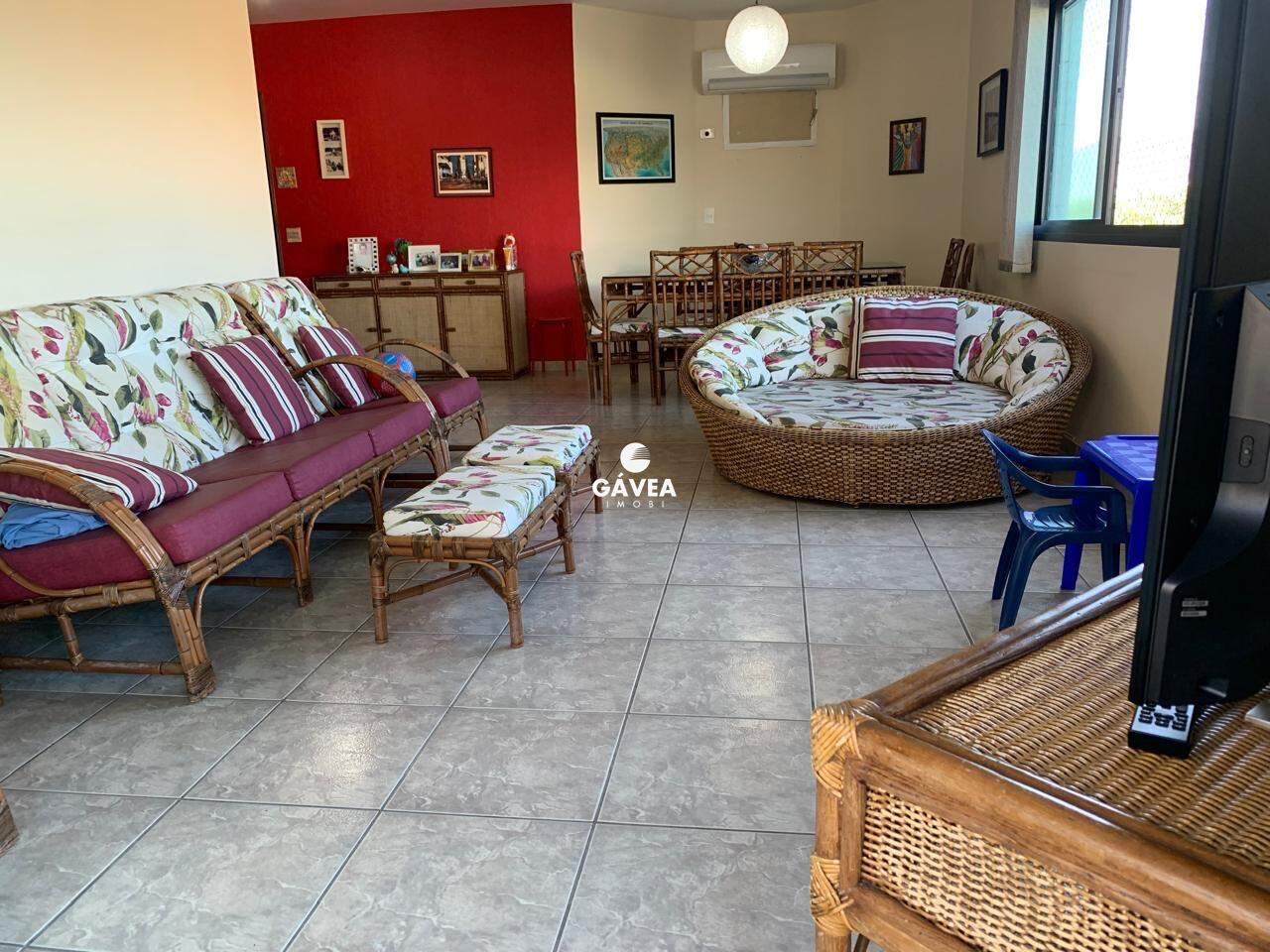 Apartamento à venda no Enseada: 