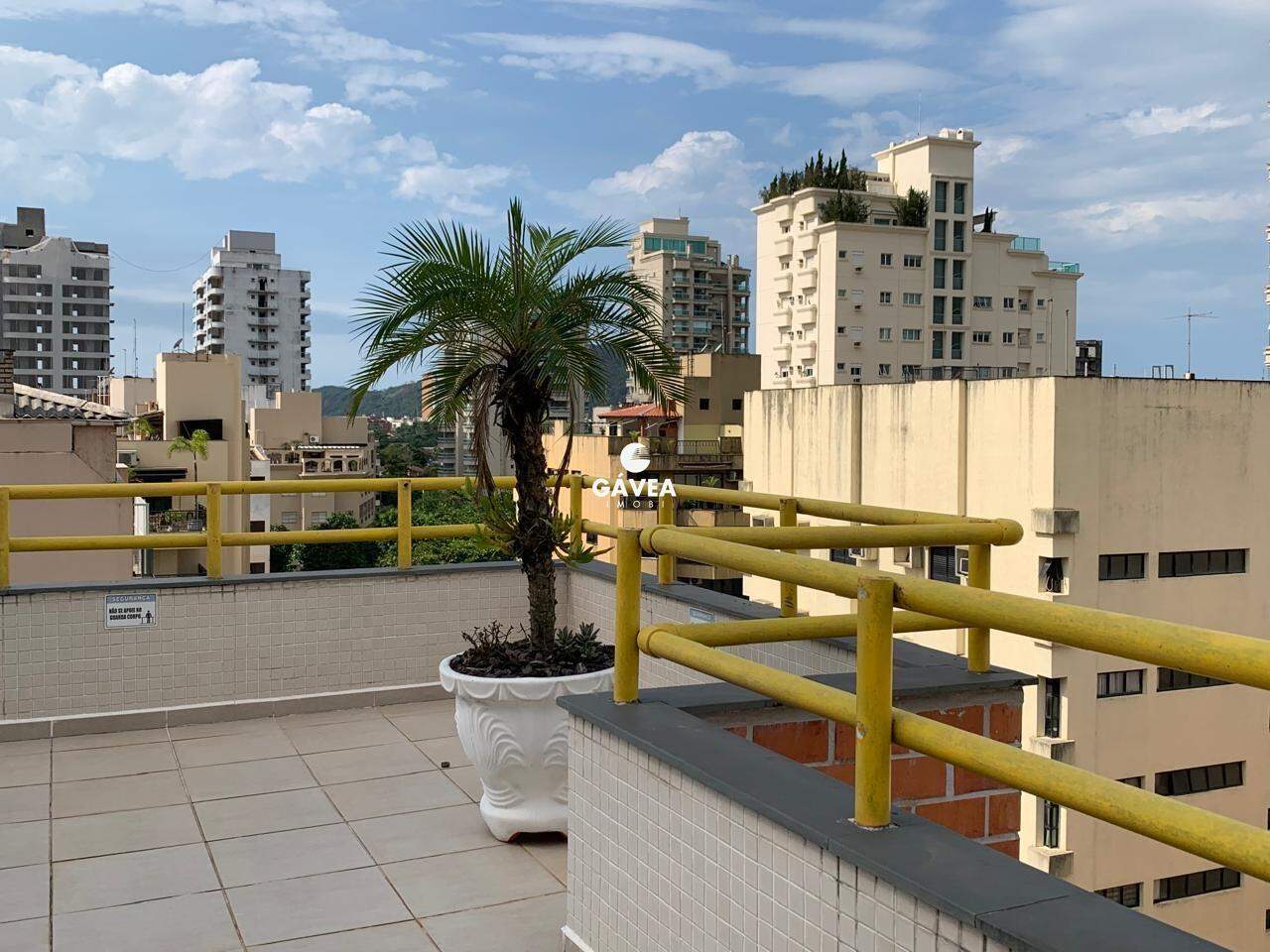 Apartamento à venda no Enseada: 