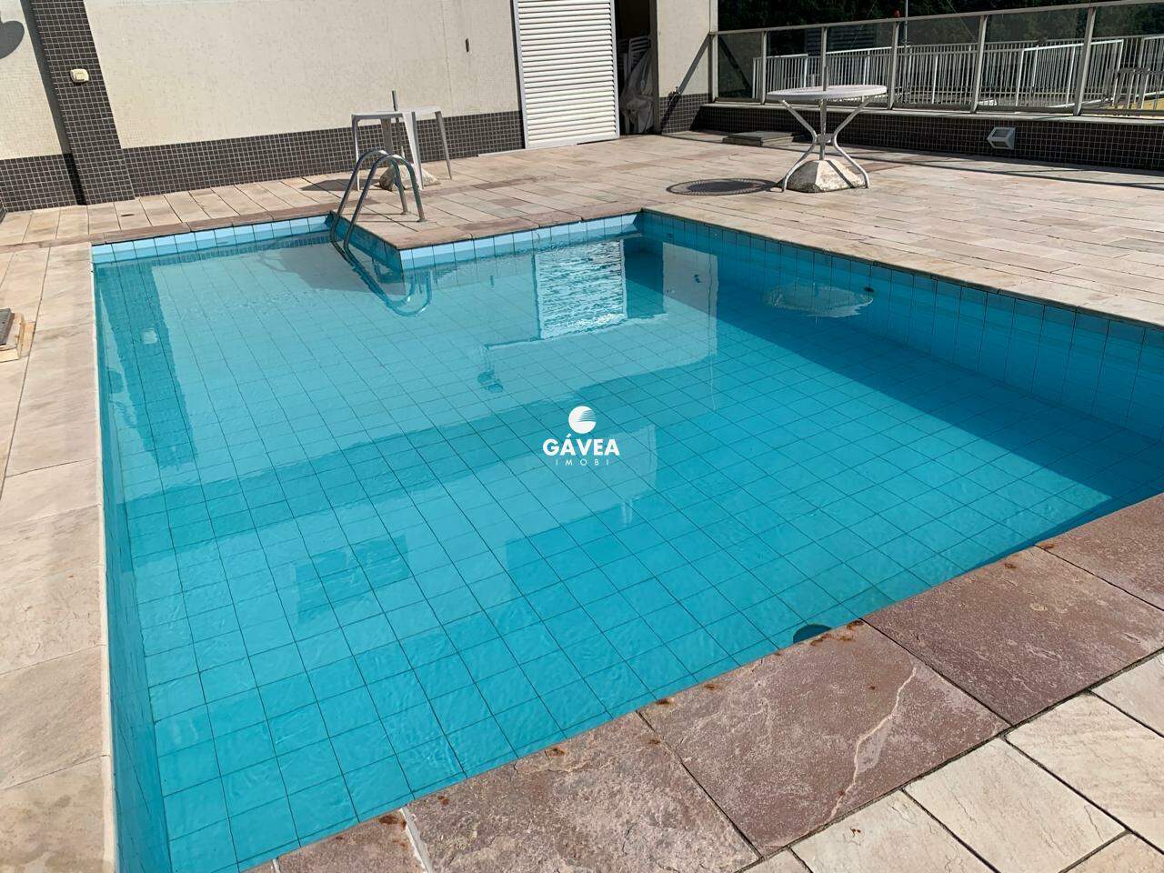 Apartamento à venda no Pitangueiras: 