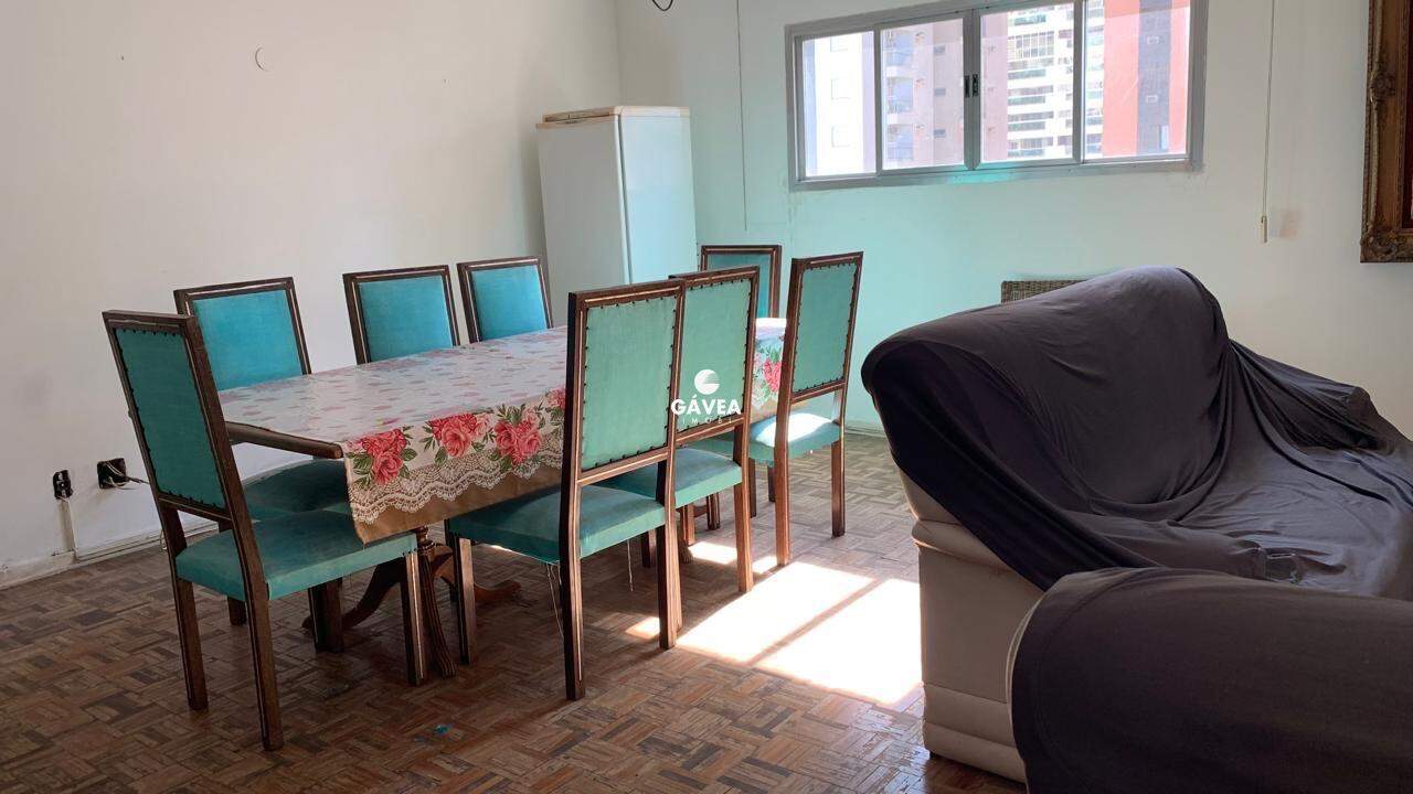 Apartamento à venda no Pitangueiras: 