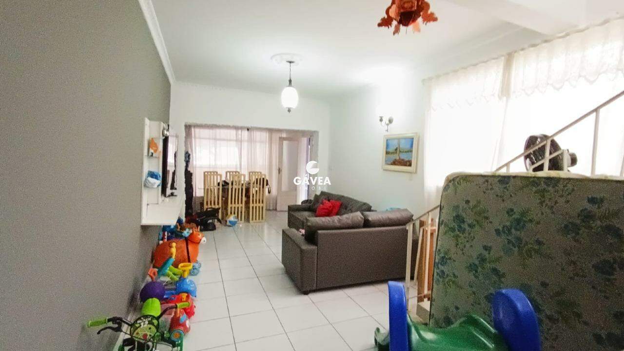 Casa à venda no Vila Valença: sala 2 ambientes