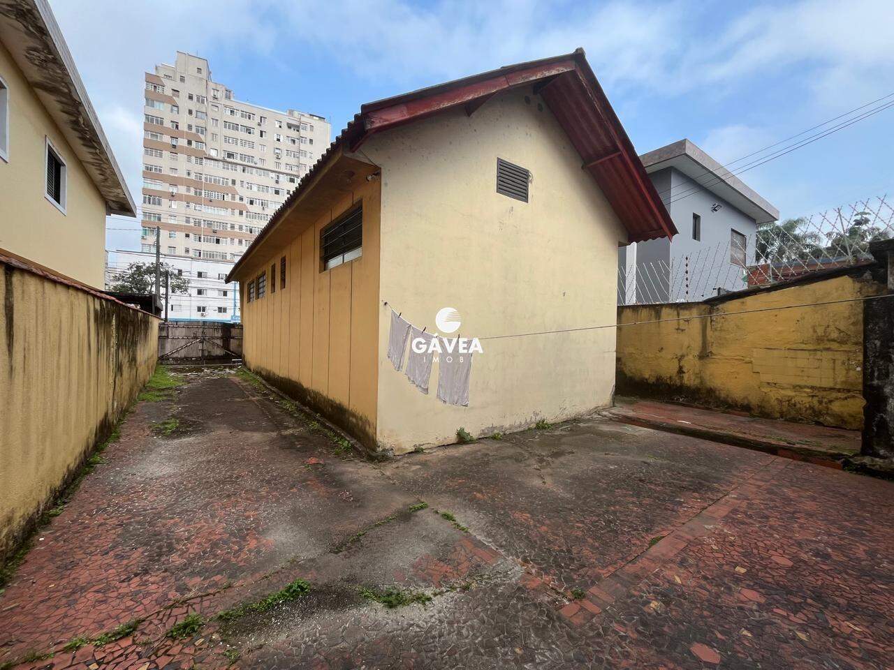 Terreno à venda no Vila Valença: corredores laterais 