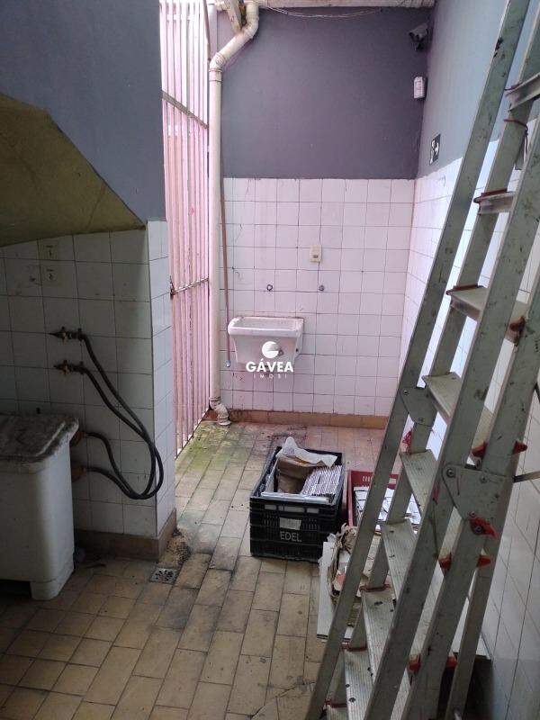 Casa para aluguel no Embaré: 