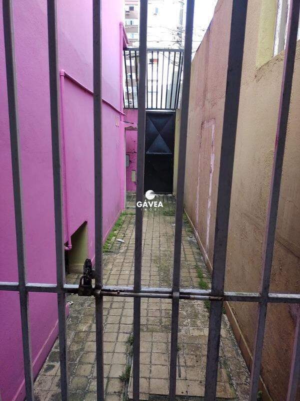 Casa para aluguel no Embaré: 