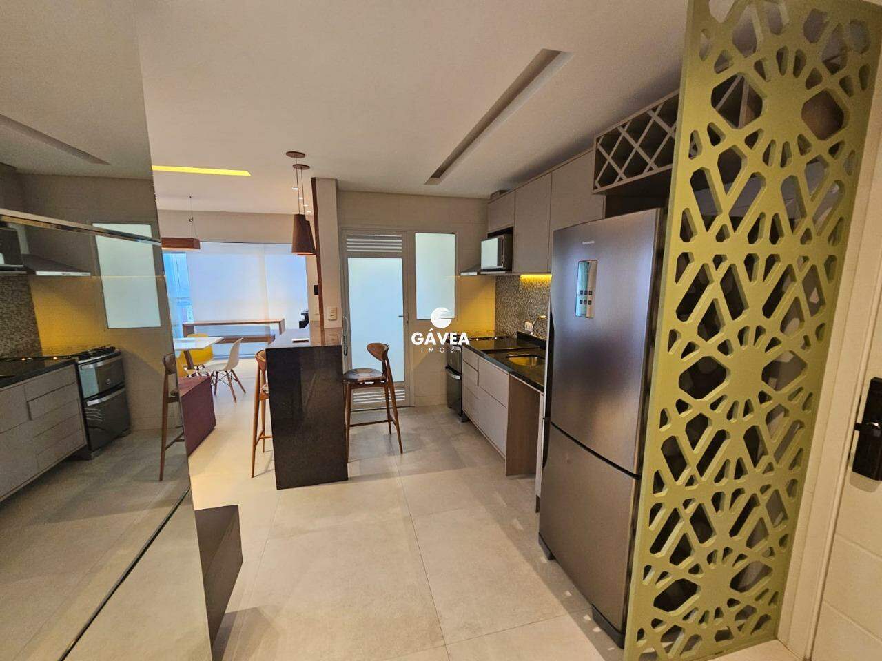 Apartamento à venda no Ponta da Praia: 