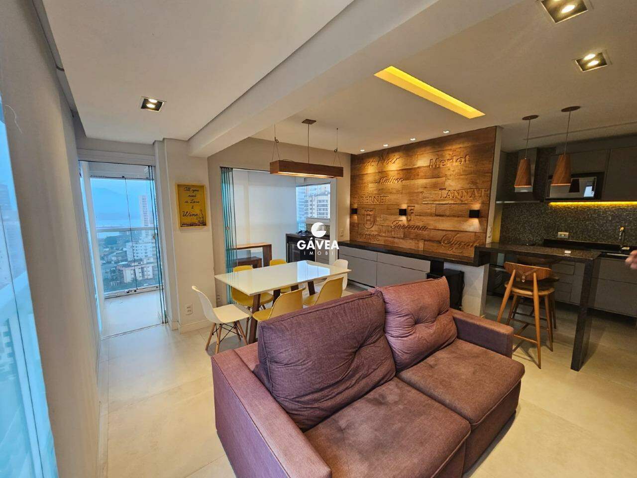 Apartamento à venda no Ponta da Praia: 