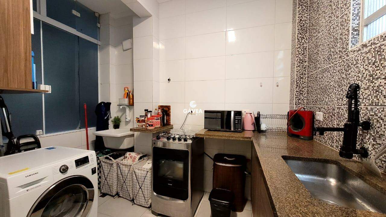 Apartamento à venda no Embaré: 