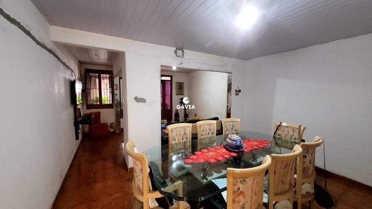 Casa à venda no Macuco: 