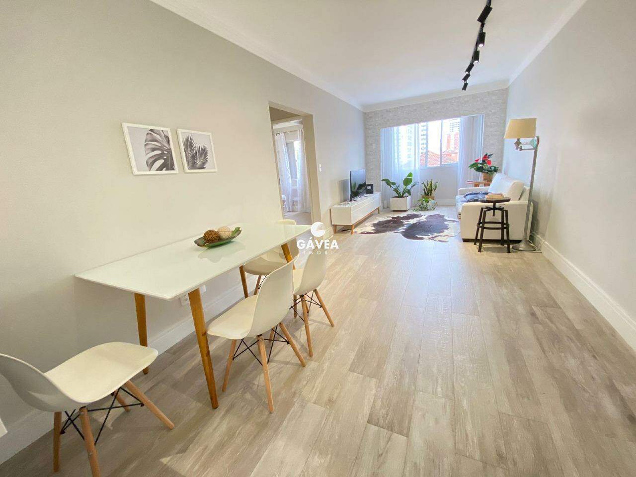 Apartamento à venda no Campo Grande: sala para 2 ambientes