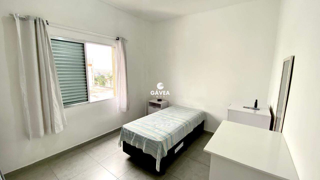 Apartamento à venda no Gonzaguinha: Dormitório