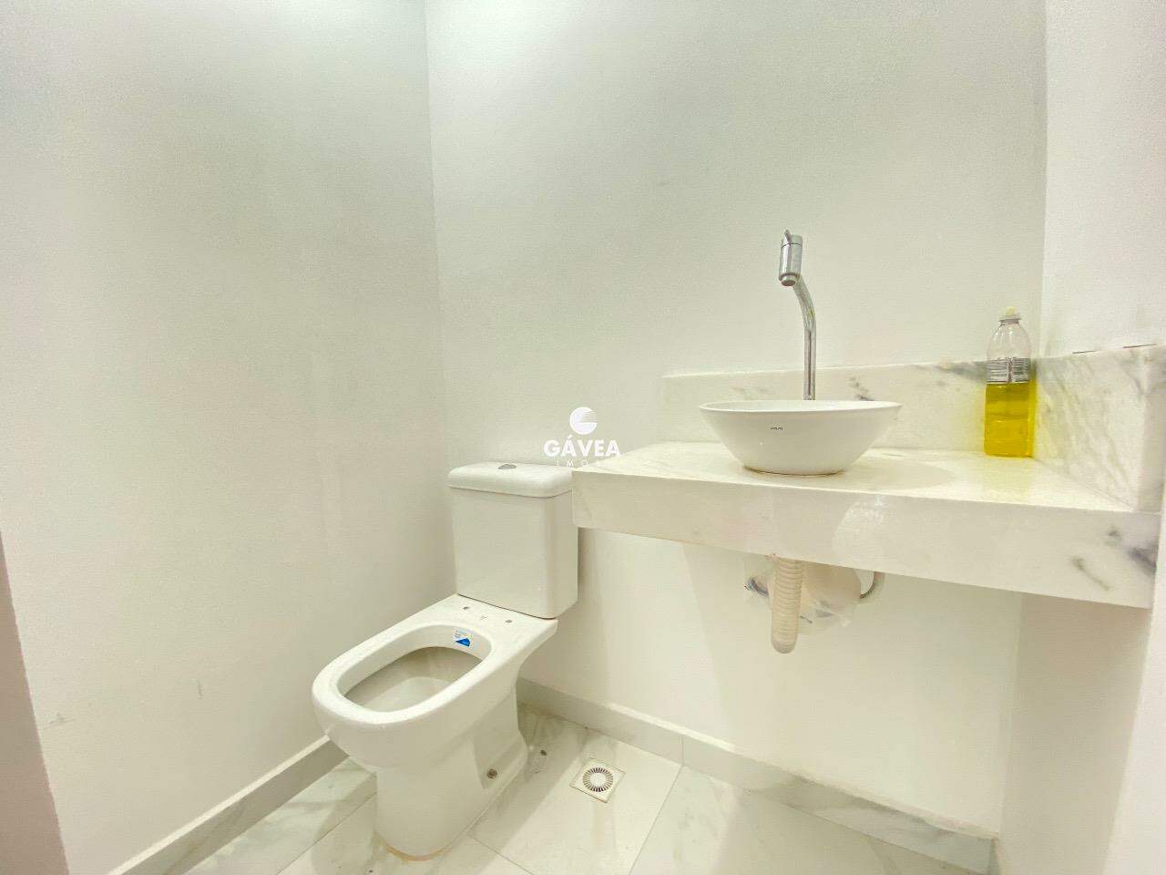 Casa à venda no Boqueirão: banheiro social