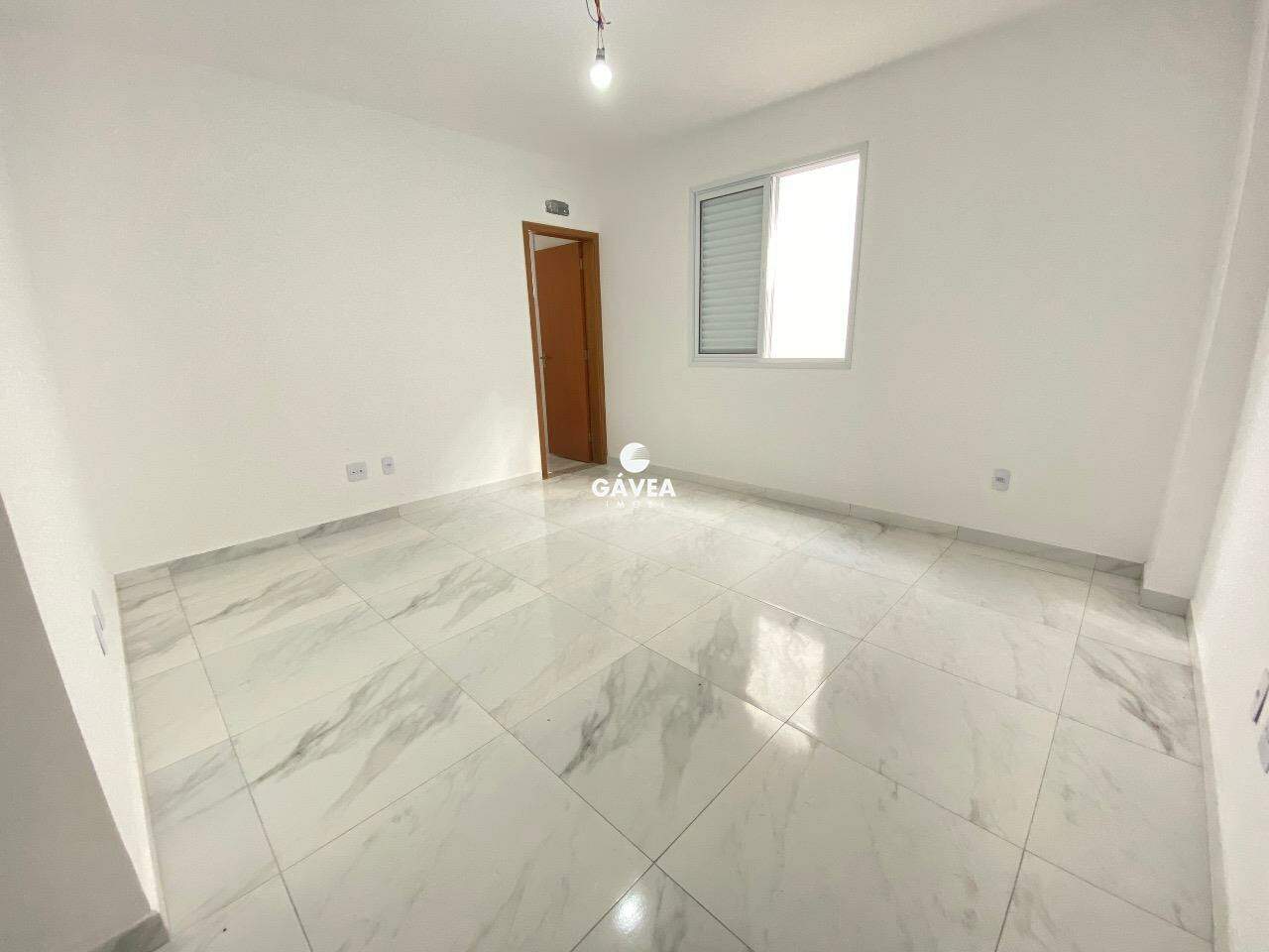 Casa à venda no Boqueirão: sala para 2 ambientes