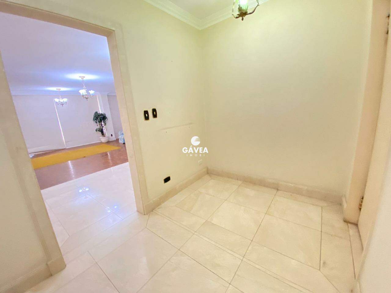 Apartamento à venda no Boqueirão: acesso a sala