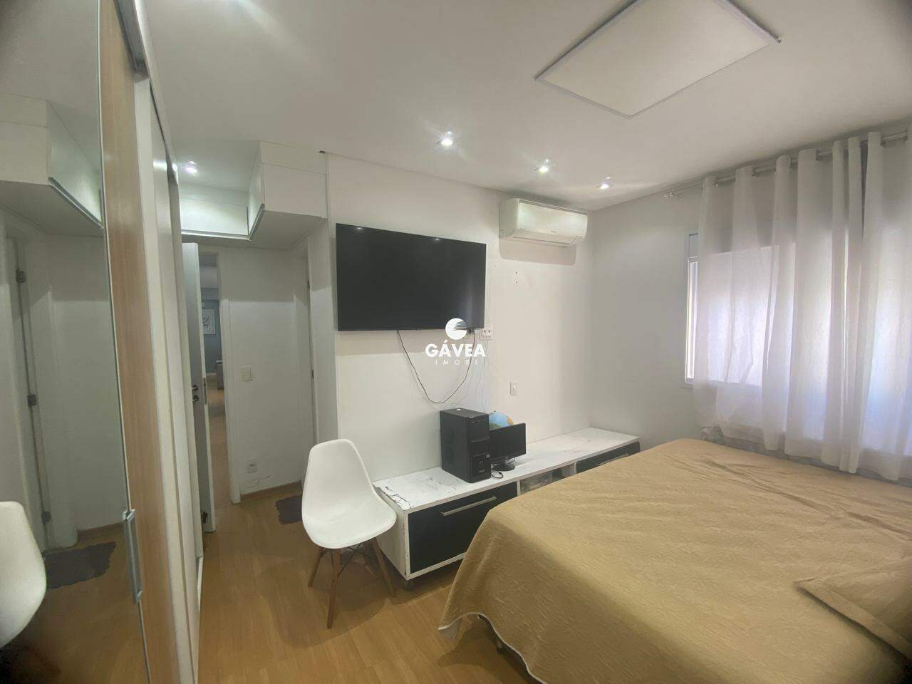Apartamento à venda no Ponta da Praia: 