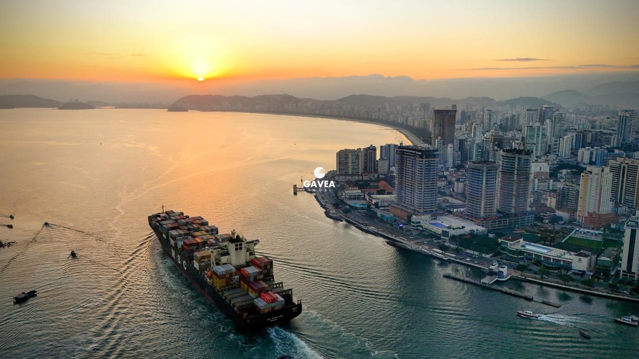 Apartamento à venda no Ponta da Praia: 