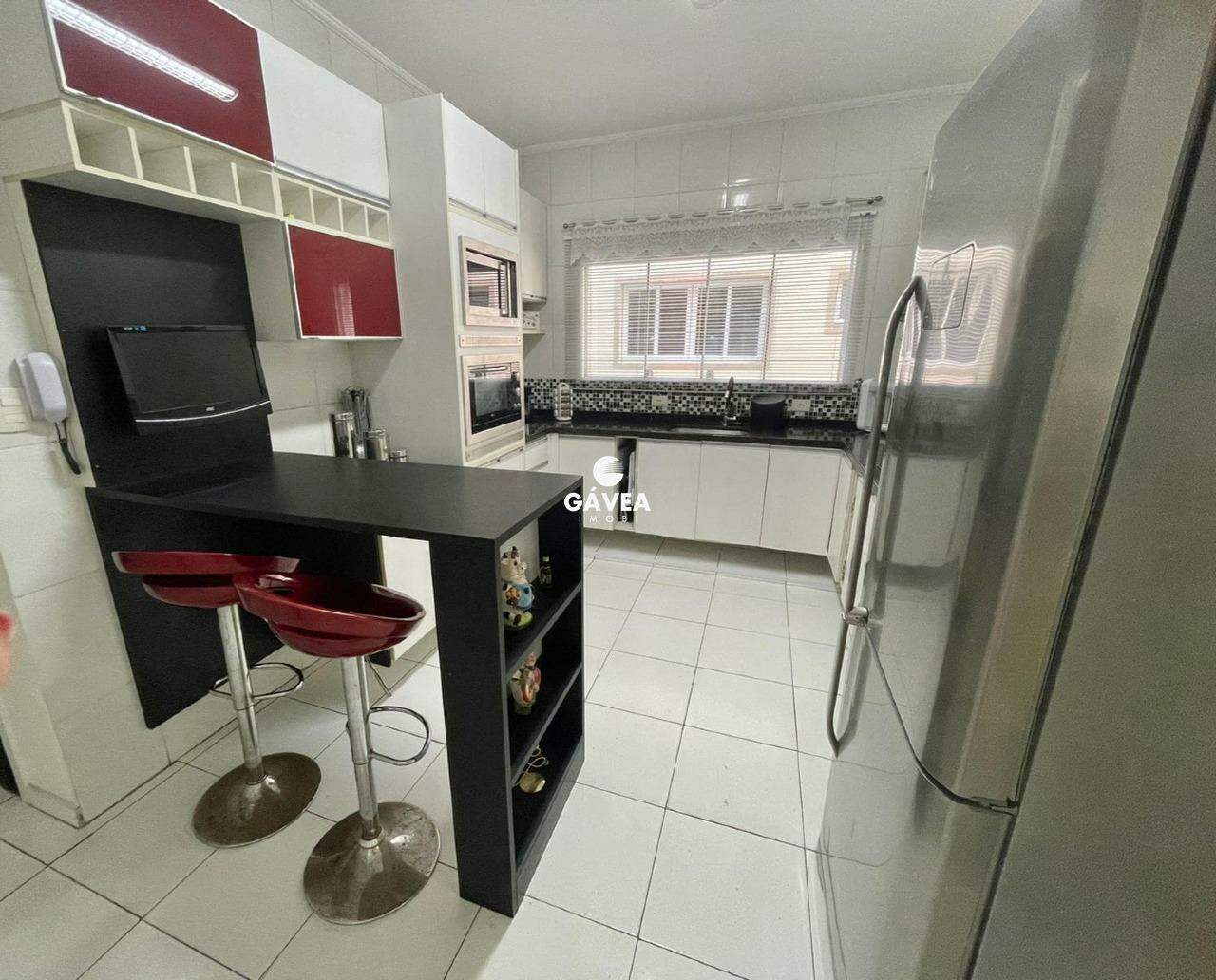 Casa à venda no Embaré: 