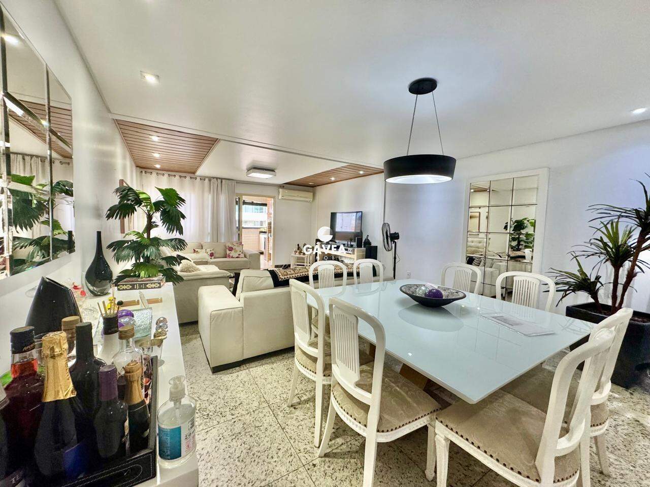 Apartamento à venda no Gonzaga: 