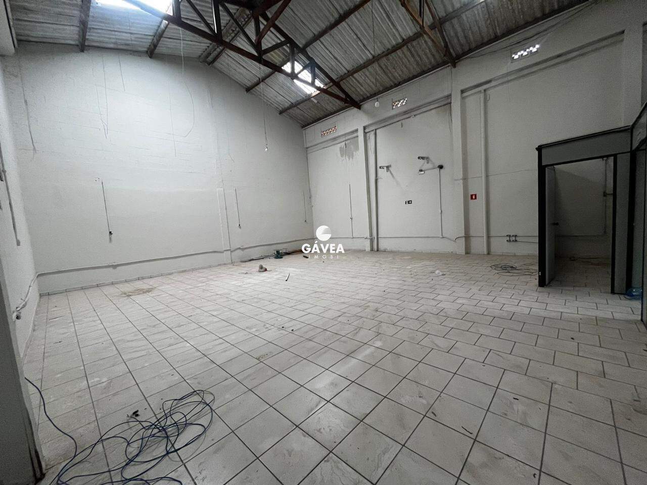 Galpão para aluguel no Ocian: 