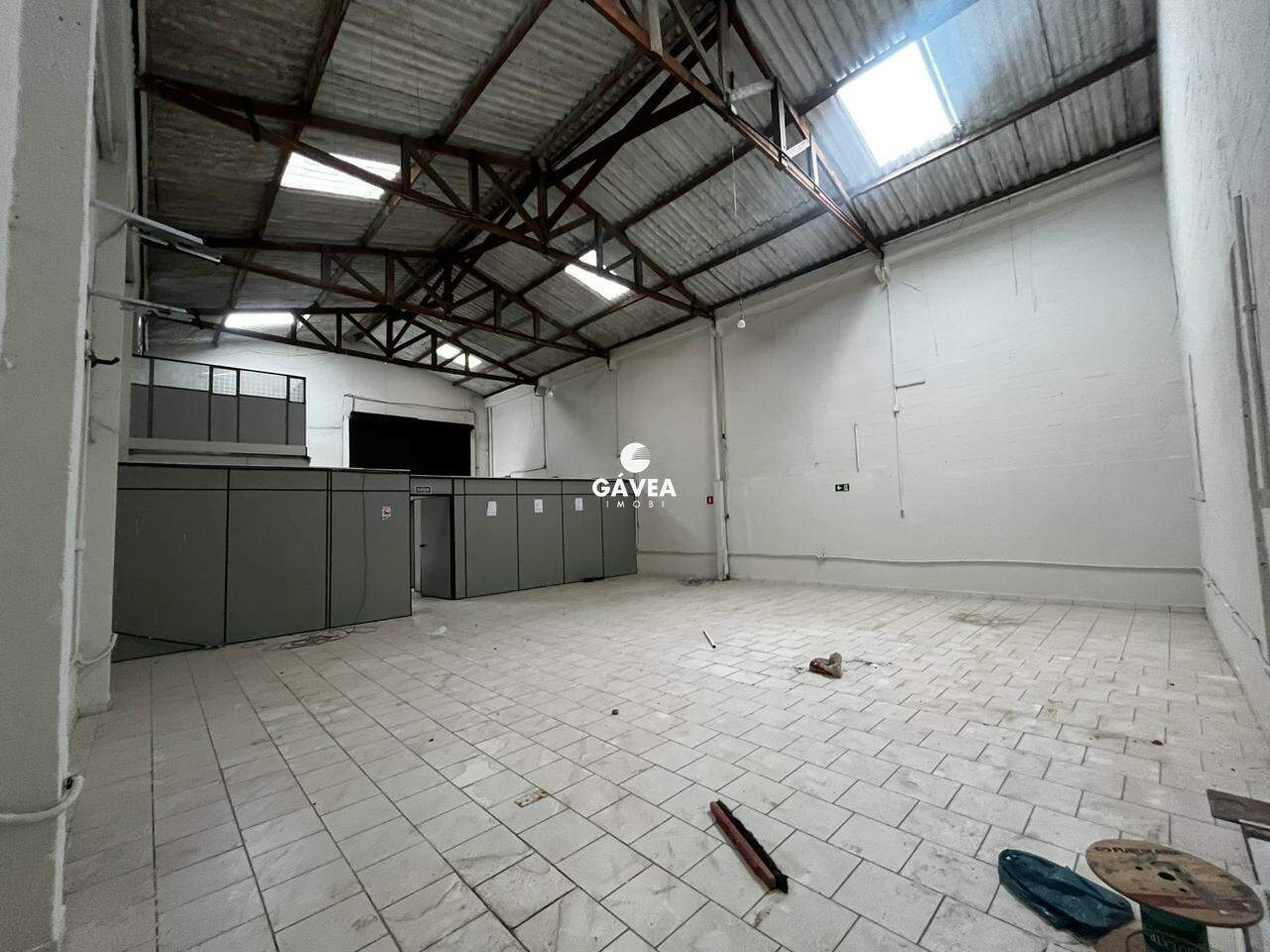 Galpão para aluguel no Ocian: 