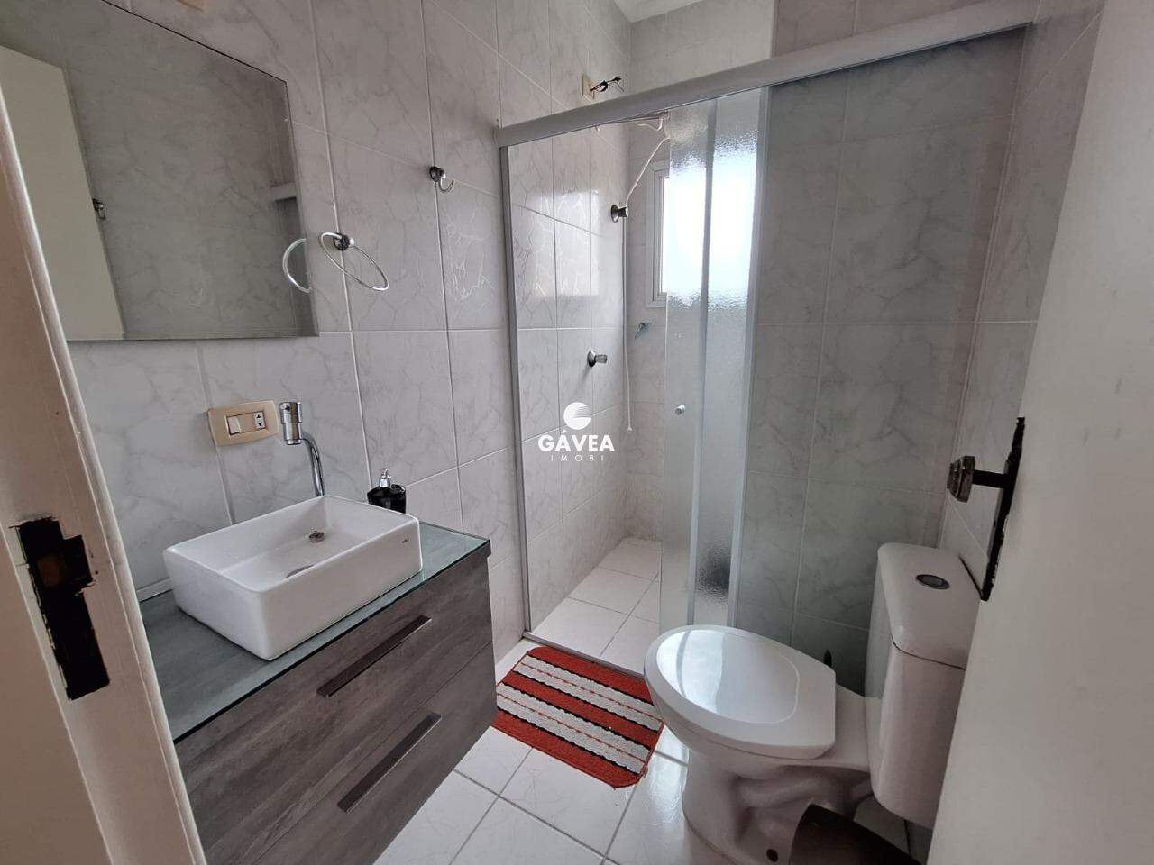 Sobrado à venda no Guilhermina: 