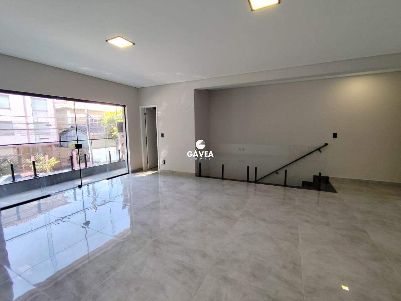 Casa à venda no Embaré: 