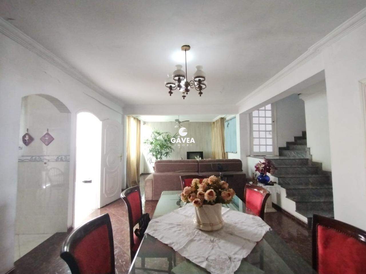 Casa para aluguel no Embaré: 