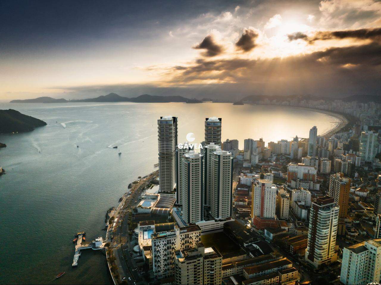 Apartamento à venda no Ponta da Praia: 