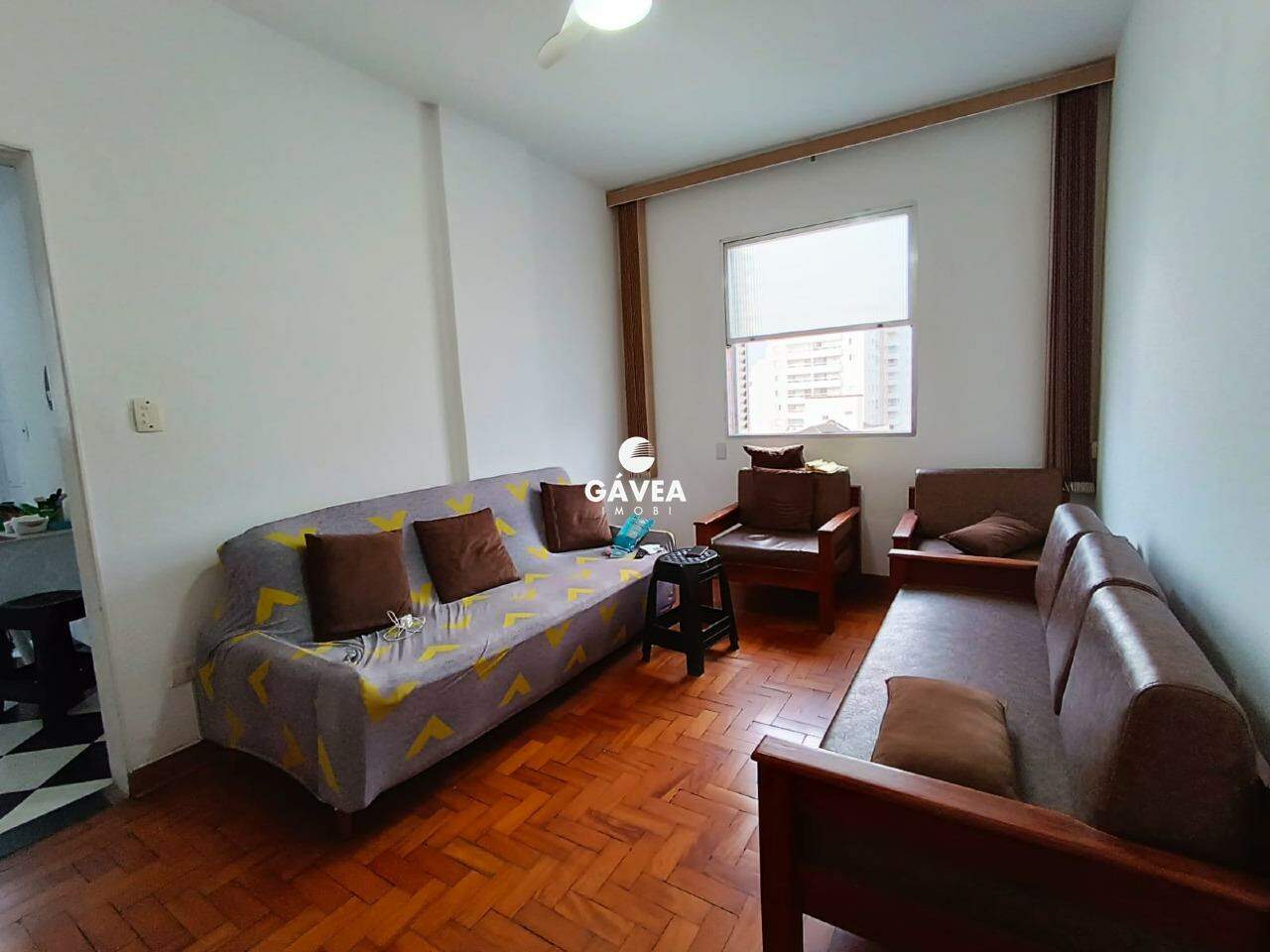 Apartamento à venda no Biquinha: sala ampla