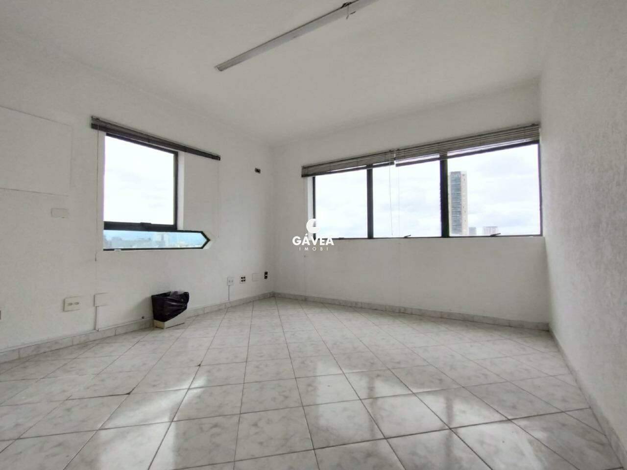 Conjunto Comercial/sala para aluguel no Vila Mathias: 