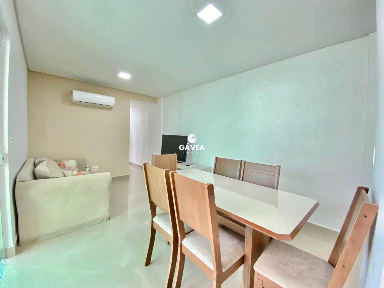 Apartamento à venda no Pitangueiras: sala par 2 ambientes