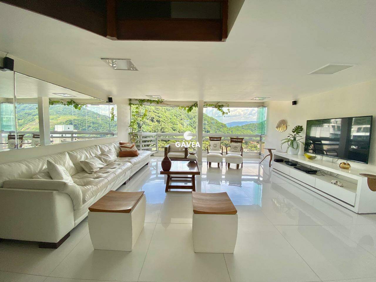 Apartamento à venda no Pitangueiras: 