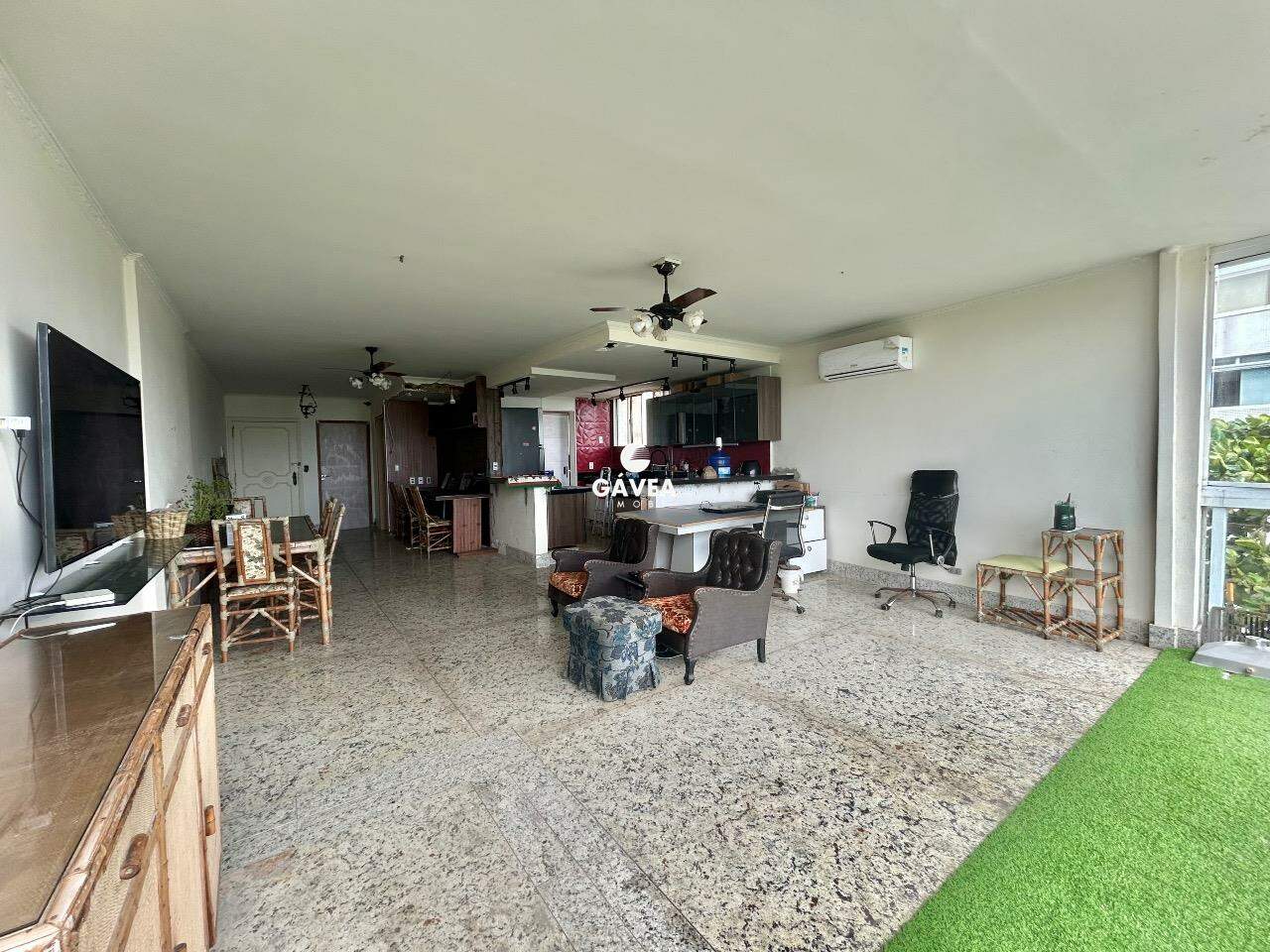 Apartamento à venda no Gonzaga: 