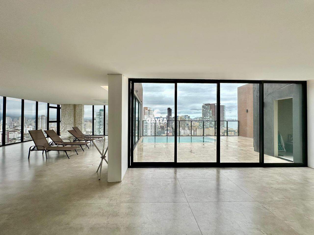 Cobertura à venda no José Menino: 