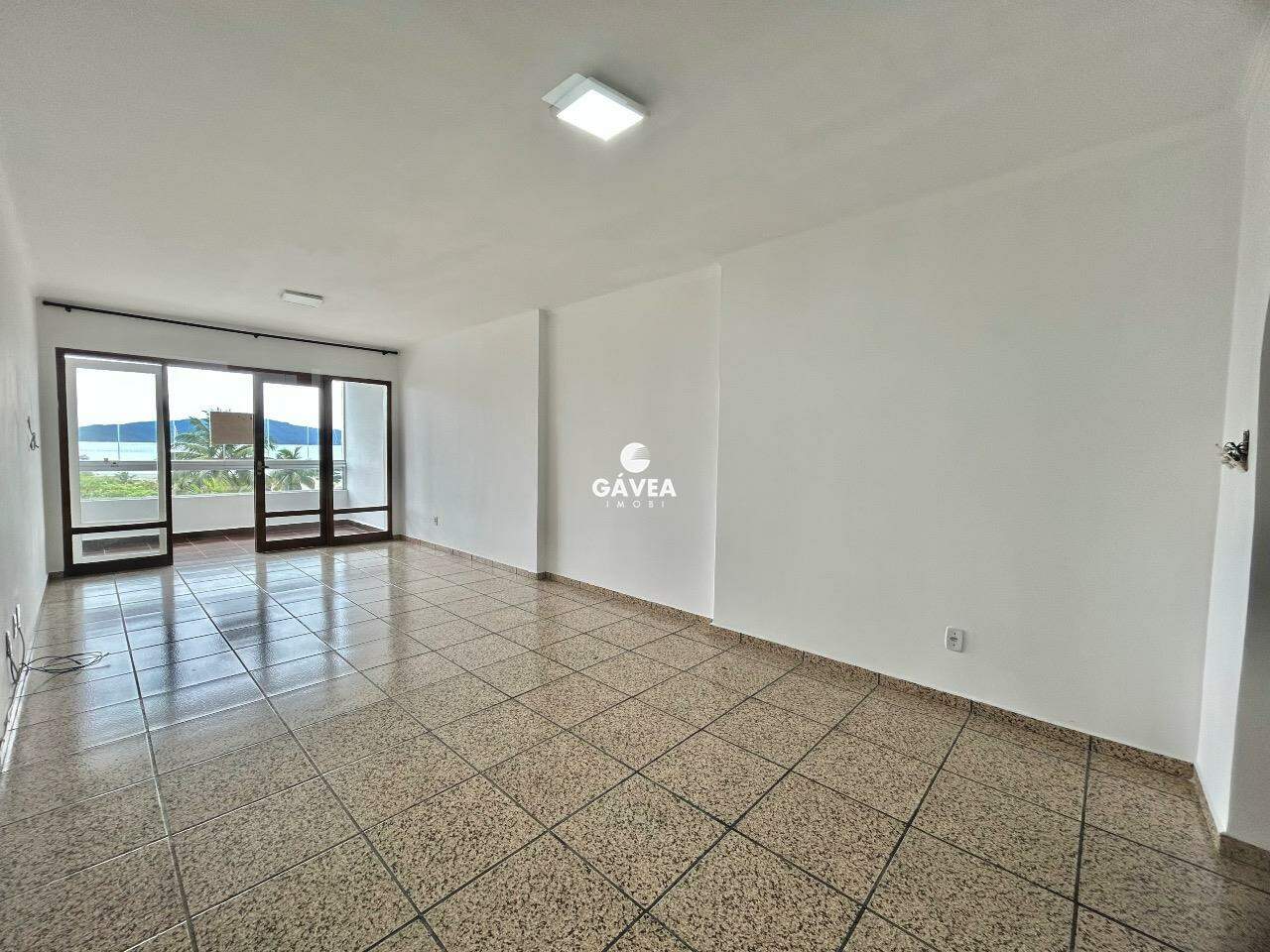 Apartamento à venda no Itararé: sala para 2 ambientes com vista mar