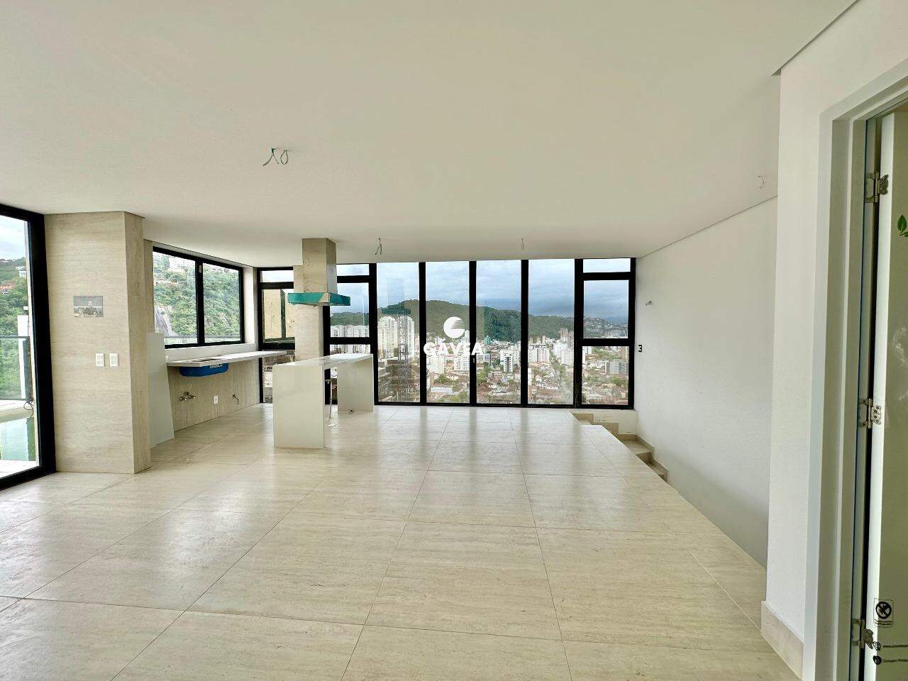 Cobertura à venda no José Menino: 