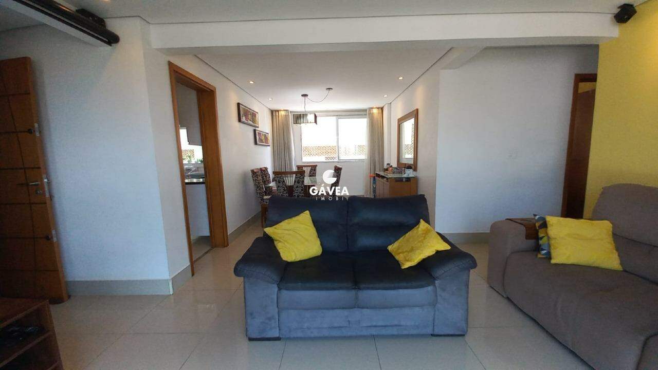 Apartamento à venda no Marapé: 