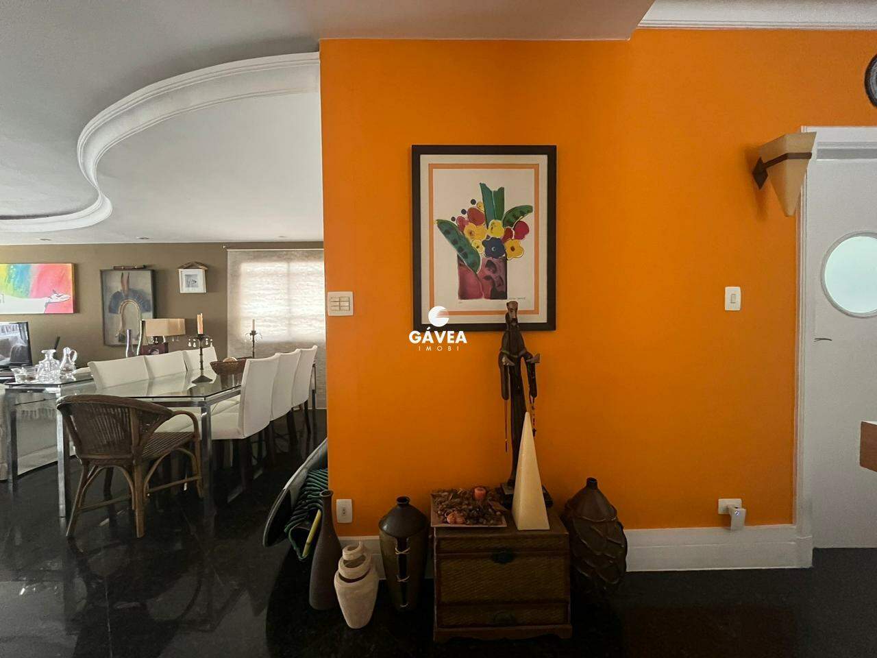 Casa à venda no Embaré: 