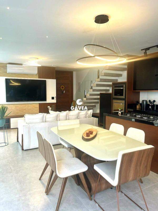 Casa à venda no Maresias: 