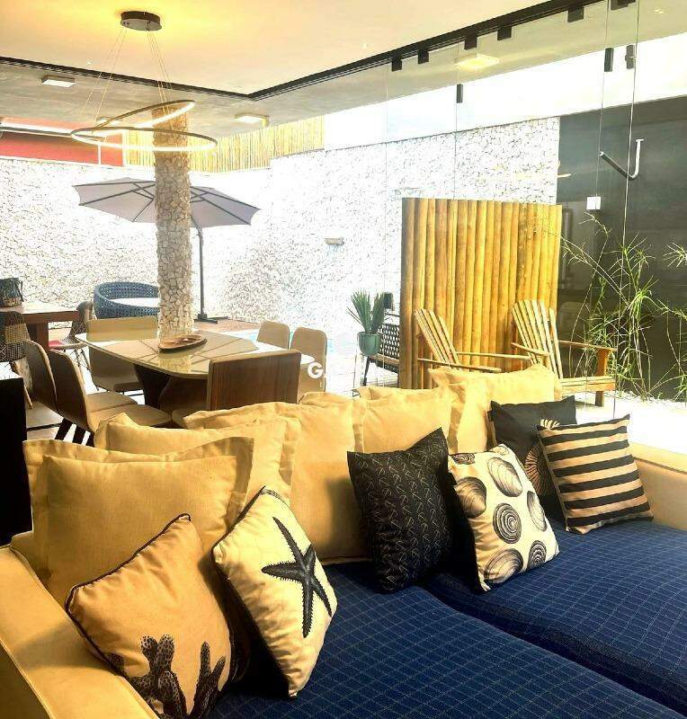 Casa à venda no Maresias: 