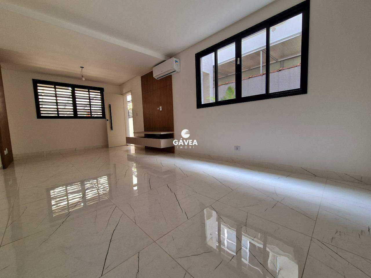 Sobrado à venda no Boqueirão: 