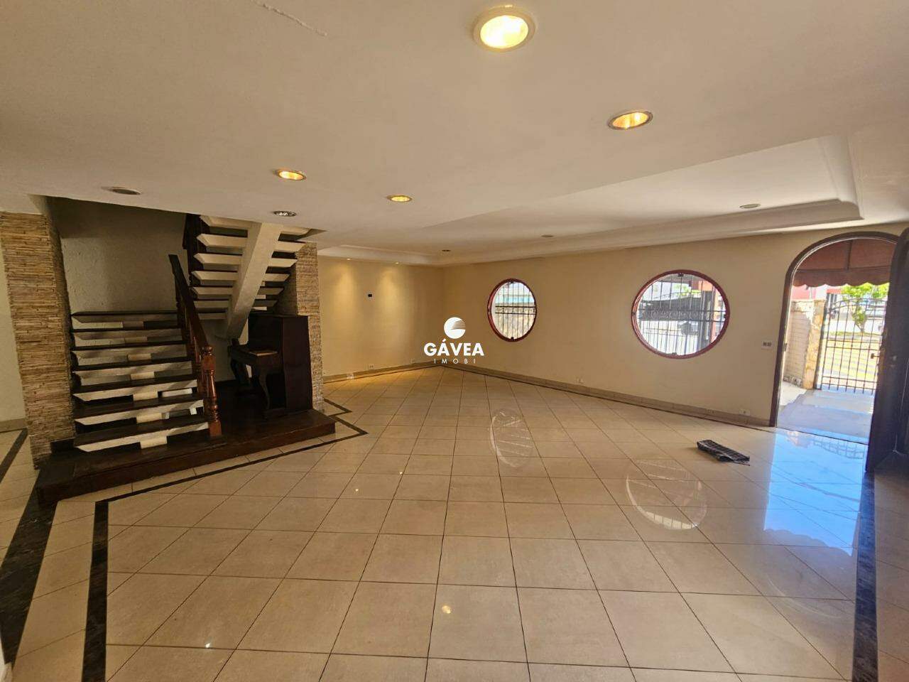 Sobrado à venda no Ponta da Praia: 