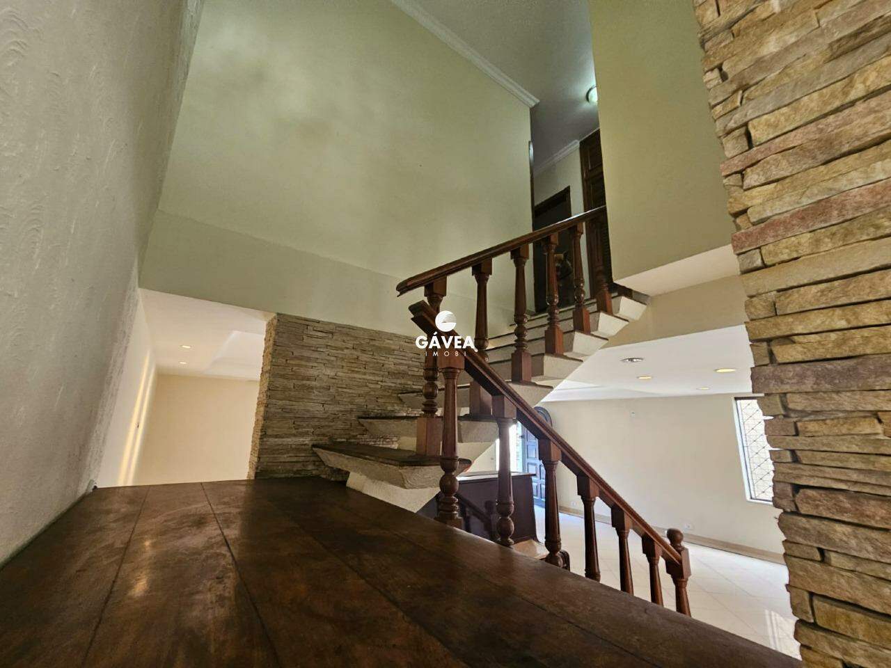 Sobrado à venda no Ponta da Praia: 