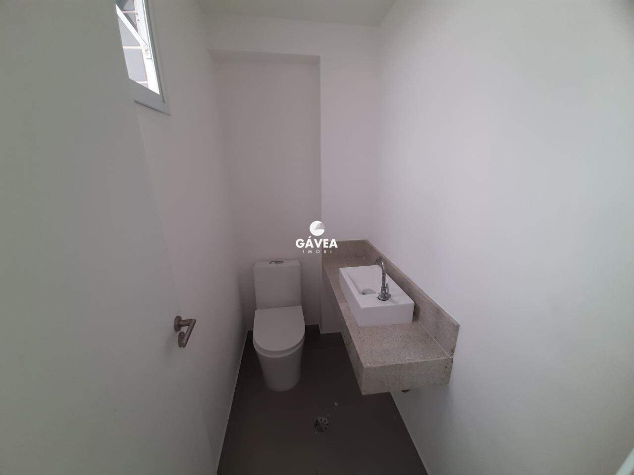 Duplex para aluguel no Marapé: Lavabo