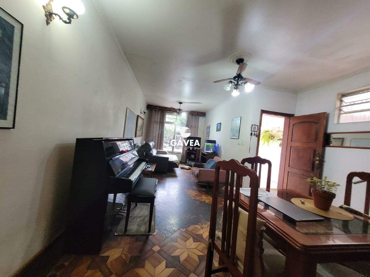 Sobrado à venda no Vila Valença: 