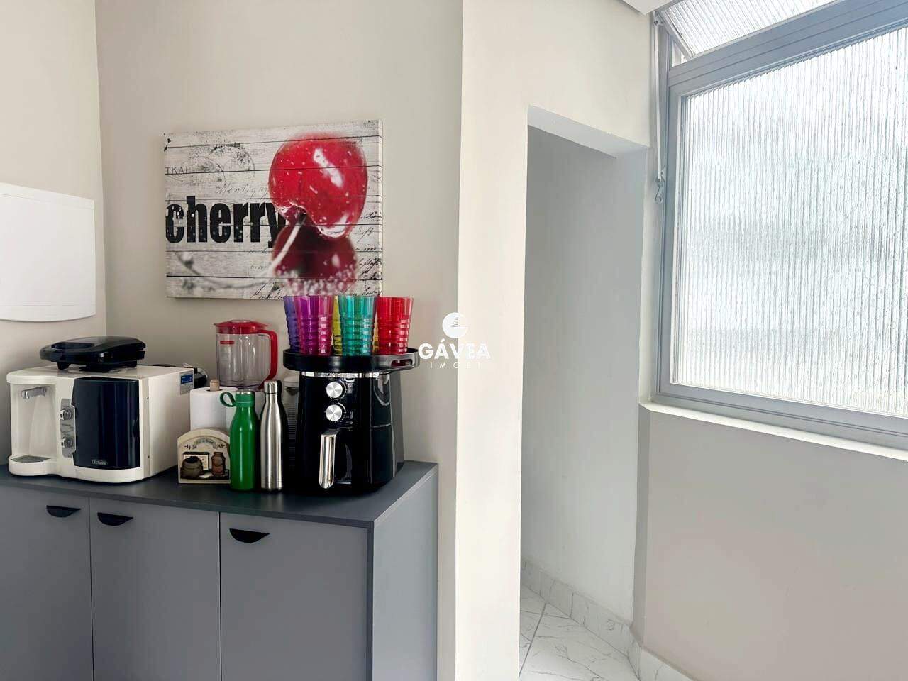 Apartamento à venda no Pitangueiras: 